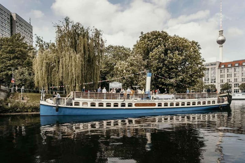 1h Berlin-Cruise with 140 year old electrified steamship - Key points to know before you board