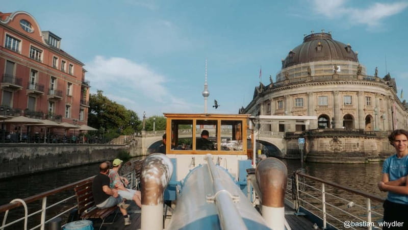 1h Berlin-Cruise with 140 year old electrified steamship - What You Actually Get in 1 Hour