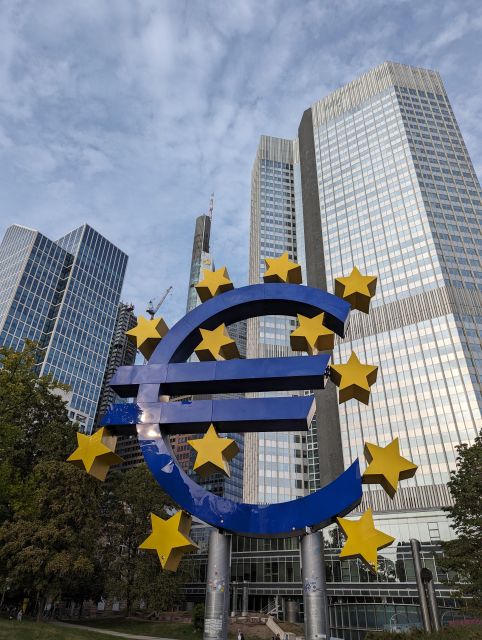 2-Hour Best of Frankfurt Walking Tour (English) - Start at Alte Nikolaikirche by Römerberg Square
