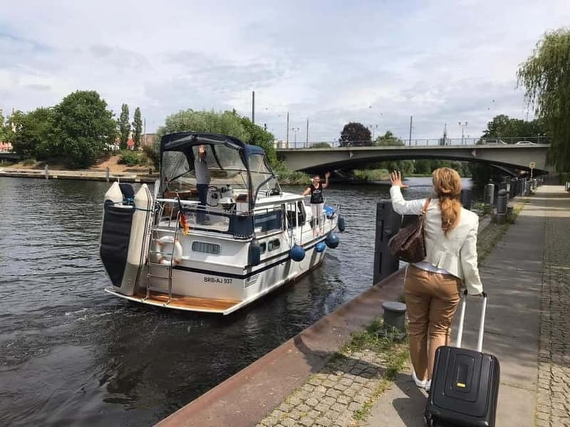4h Unforgettable Tour with Skipper, "Seven Lakes Cruise" - Your yacht setup, space, and what “private” really means here