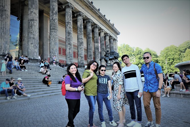 5hours: Guide, Chauffeur & Photographer in Berlin private Tour - Kurfürstendamm, KaDeWe, and Wittenbergplatz: shopping streets with a purpose