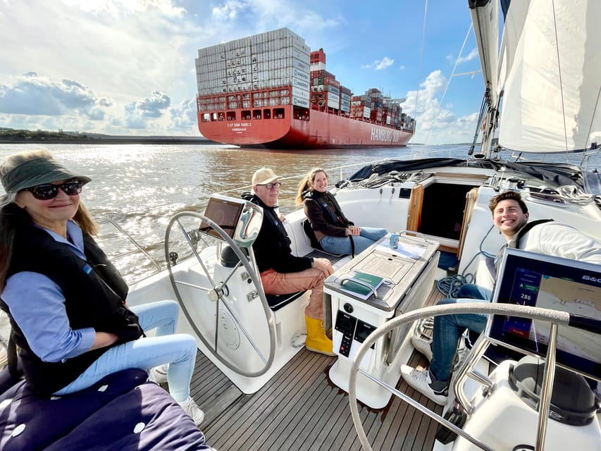 "After Work" - Sailing-Yacht Cruising Event, Hamburg/Elbe - Drinks and the On-Board Vibe: 1 Softdrink Plus Normal-Priced Bar