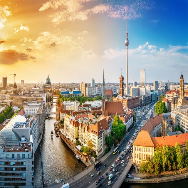 Albert Einstein in Berlin Private Guided Tour - 2-hour option: Brandenburg Gate, Unter den Linden, and Bebelplatz book burnings