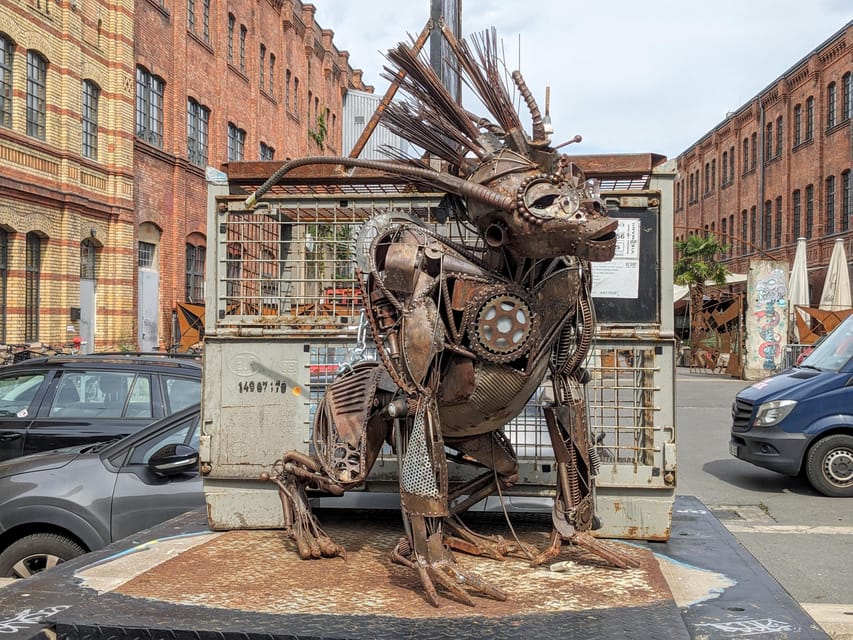 Alternative Berlin / Street art tour - Private group - Music scene context: punk, hip hop, jazz, metal, and electronic