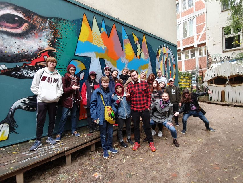 Alternative Hamburg / Street Art Private Tour - The Karoviertel cafe culture and an urban greenhouse moment