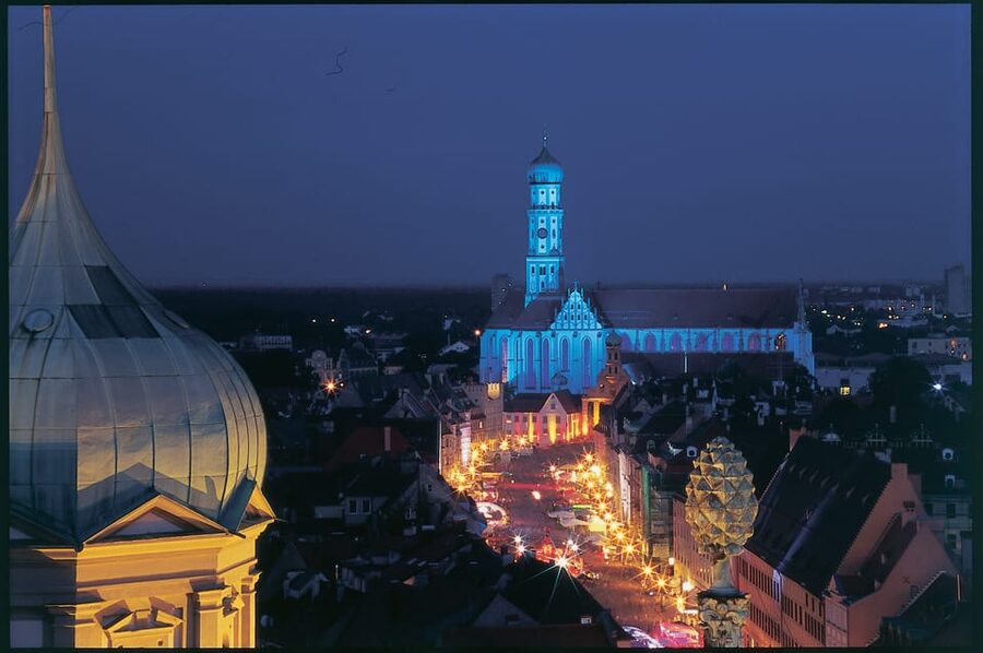 Augsburg: Illuminated Guided Evening Walking Tour - The illuminated fountains that set the tone for the whole walk