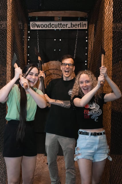 AXE THROWING EXPERIENCE IN BERLIN - Key Things to Know Before You Throw an Axe in Berlin