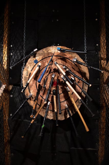 AXE THROWING EXPERIENCE IN BERLIN - Coaching That Helps First-Timers Move Fast