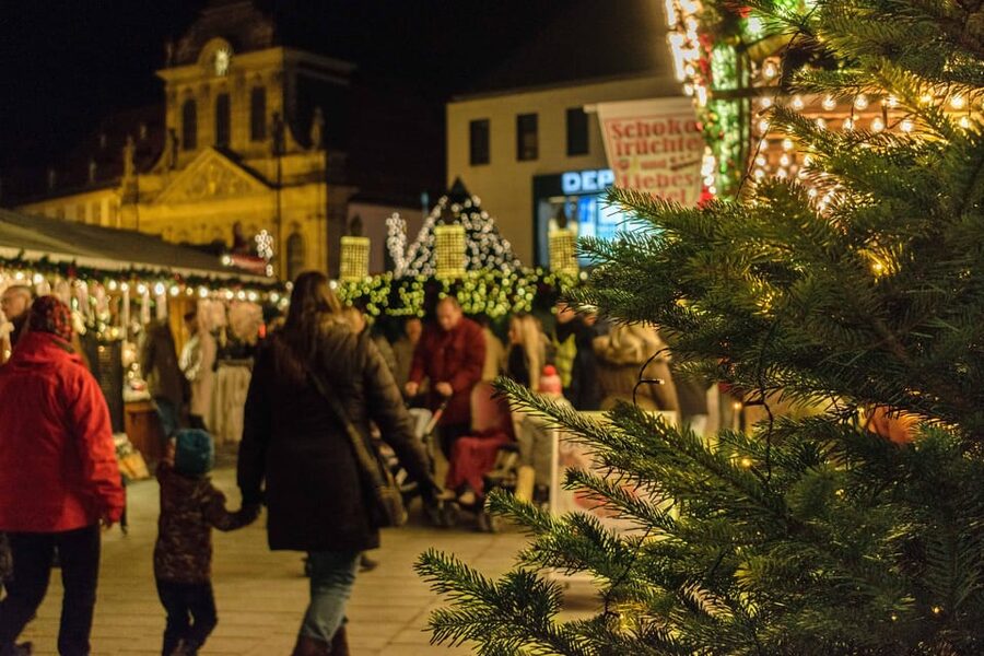 Bayreuth: Christmas city tour in German - Key things to know before you go
