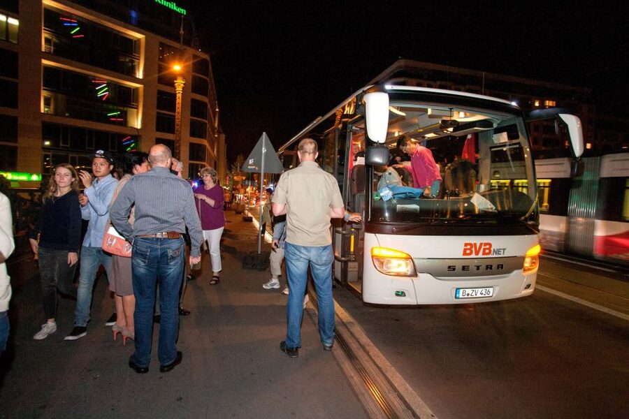 Berlin: 1.5-Hour Comedy Bus Tour in German - Who performs: the stand-up roster keeps it lively