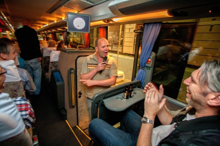 Berlin: 1.5-Hour Comedy Bus Tour in German - Who this tour suits best (and who should skip)