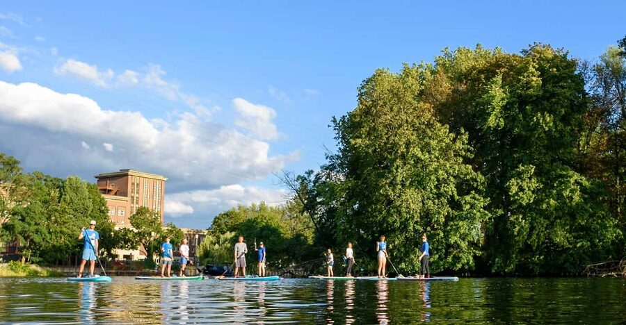 Berlin: 1.5-Hour Stand-Up Paddle Boarding Tour - The floating world, stops for explanations, and why the guide matters