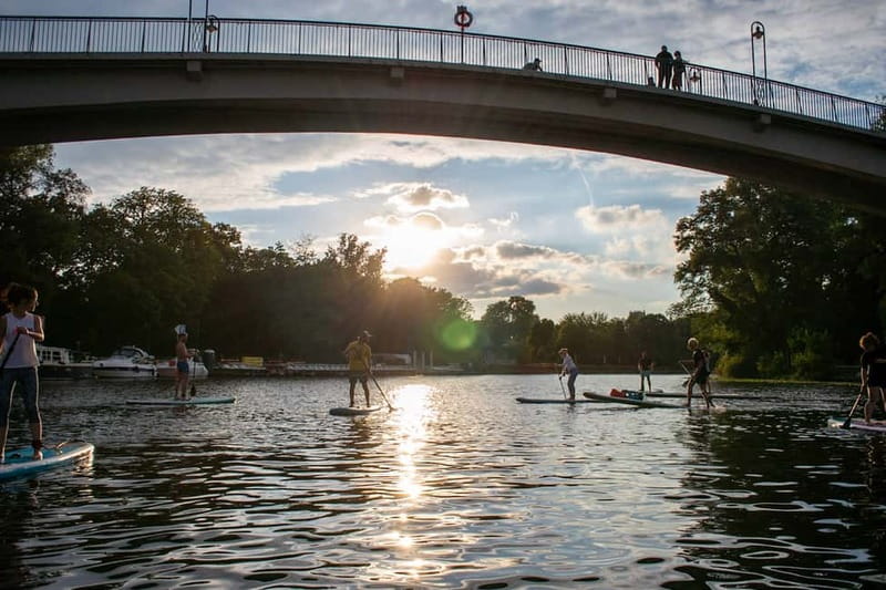 Berlin: 1.5-Hour Stand-Up Paddle Boarding Tour - Getting geared up at StandUpClub Berlin, and what training actually covers