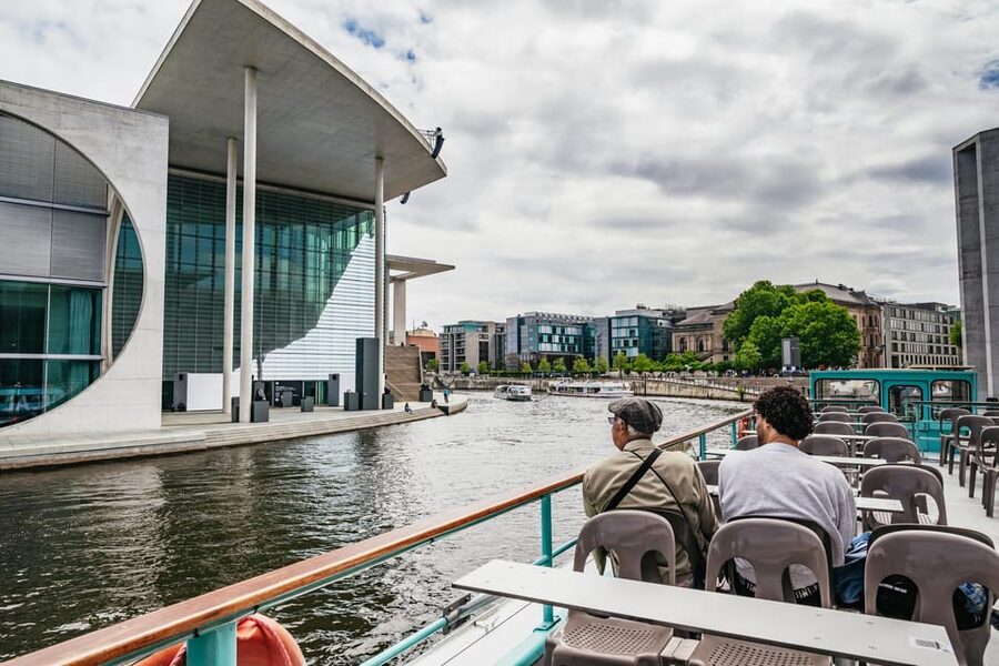Berlin: 1-Hour City Sightseeing Cruise - The East Berlin stretch: Berlin Cathedral, Humboldt Forum, and Marstall