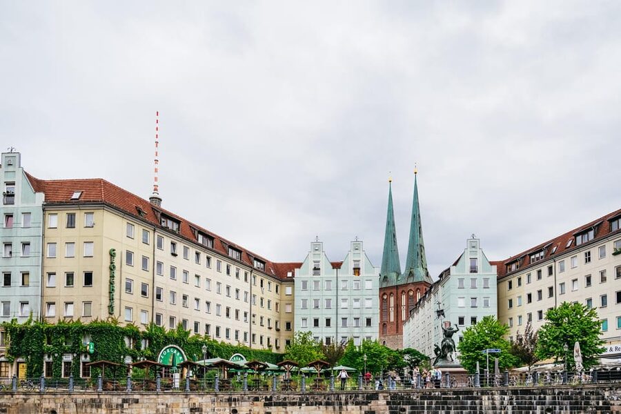 Berlin: 1-Hour City Sightseeing Cruise - Why one hour on the Spree is the sweet spot