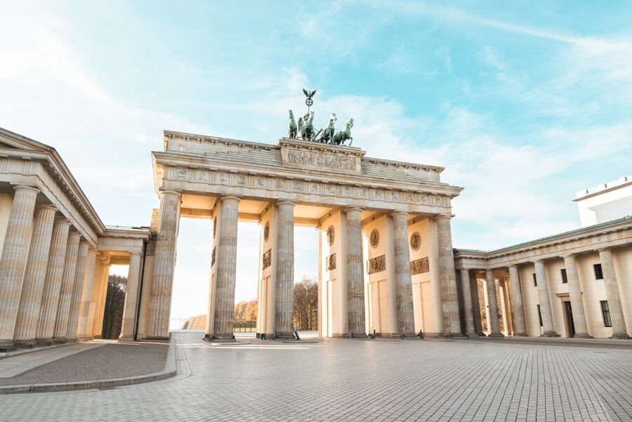 Berlin: 1-Hour Guided Tour of the Historic Center - Key takeaways before you book