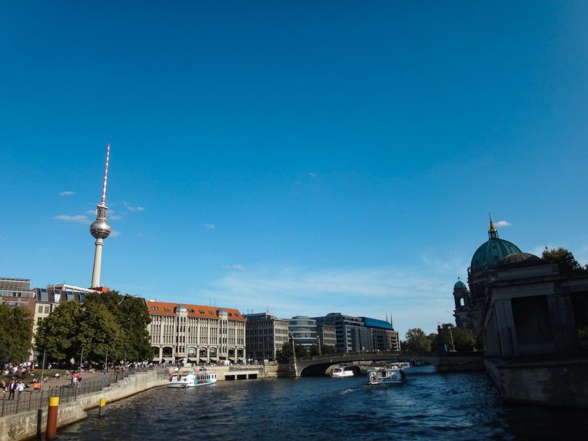 Berlin: 2.5-Hour East Side Boat Cruise with Commentary - Nikolaiviertel, the Palace of Tears area, and the contrast of old and new