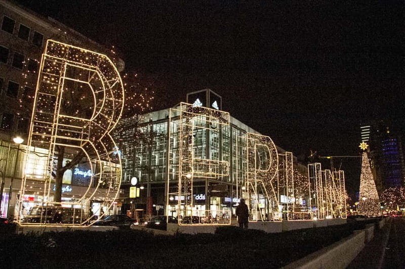 Berlin: 2-Hour Christmas Lights Bus Tour incl. Mulled Wine - Why Berlin’s Christmas Lights Feel Better from a Heated Bus