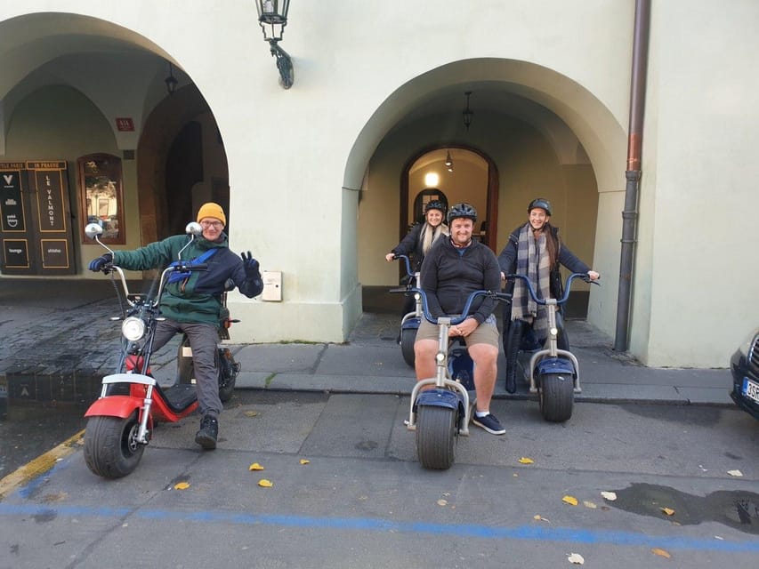 Berlin: 2-Hour City Guided Tour on a Fat Scooter - Getting comfortable on the fat-tire e-bike before sightseeing begins