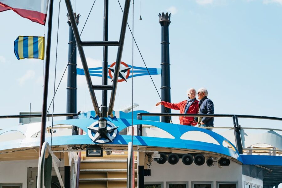 Berlin: 2-Hour Lake Oberhavel Cruise from Tegel - First leg: past Villa Borsig and Konradshöhe