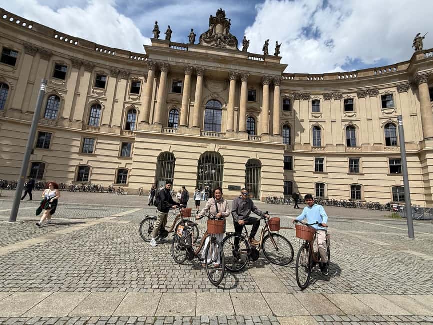 Berlin: 3-hour bike tour - A journey through time in the capital - Getting oriented fast: why a 3-hour Berlin bike tour works