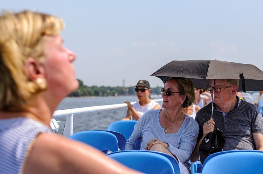 Berlin: 3-Hour World Heritage Cruise to Potsdam - Why This Havel Cruise Works Better Than a Day Trip On Your Feet