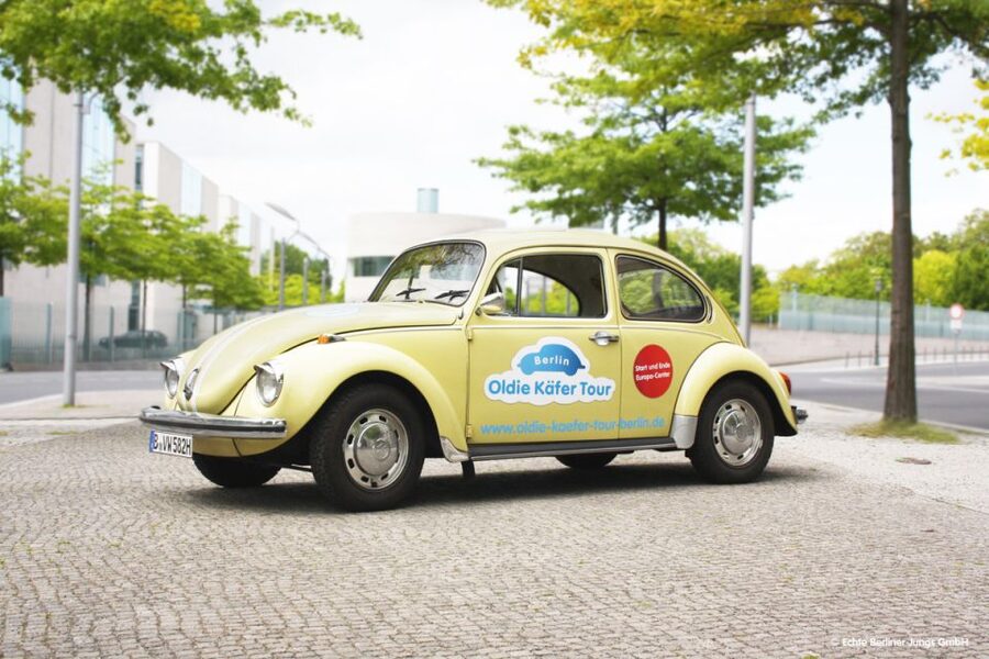 Berlin: 4-Hour Discovery Tour in VW Beetle - Meeting in Mitte and getting set up without fuss