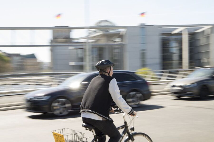 Berlin: 48-Hour or 72-Hour Bike Rental - The bike and kit: what you actually get for $35 per person