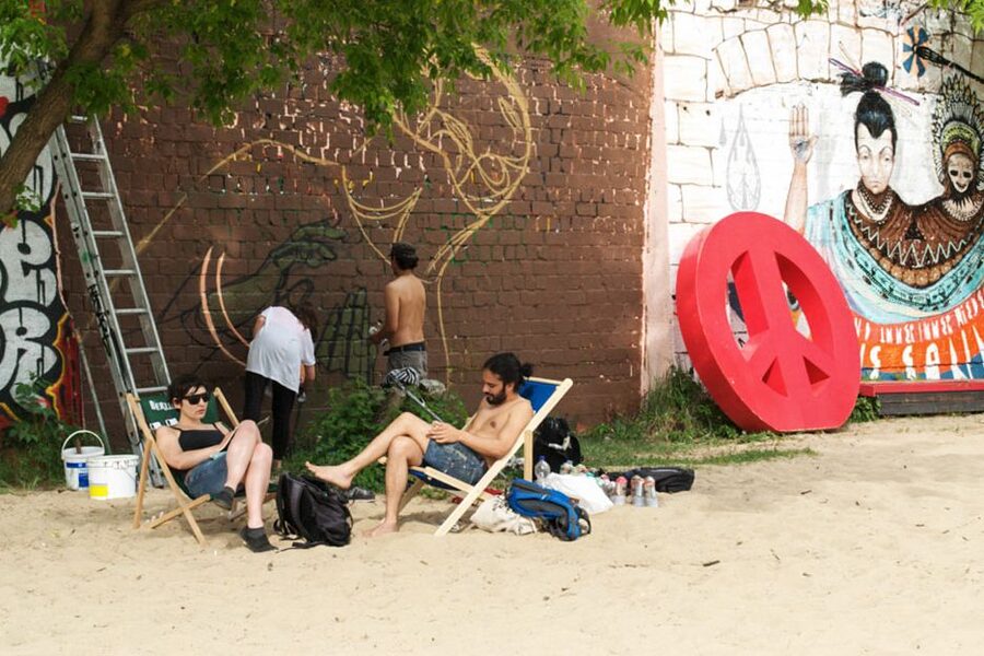 Berlin: Alternative Berlin Walking Tour - Ending in Friedrichshain: how to keep the day going