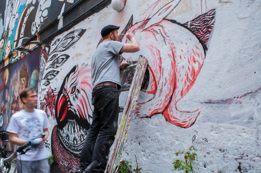 Berlin: Alternative Berlin Walking Tour - Street art and graffiti with real context, not just photos