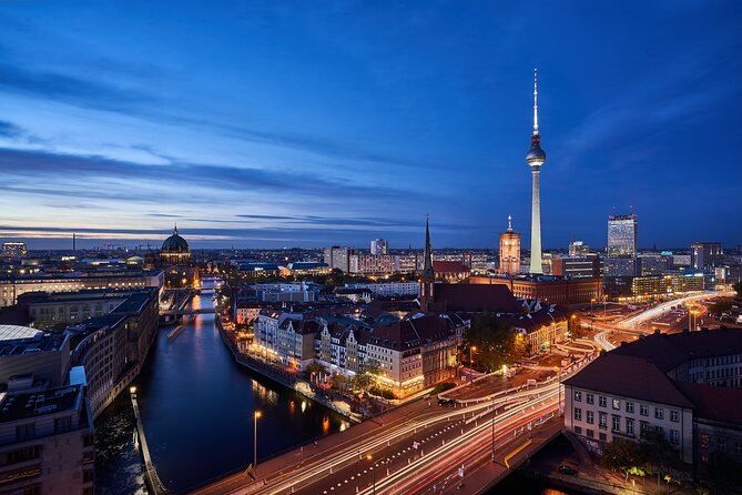 Berlin Capital 4-Course Sunset Dinner Cruise Including Drinks - Key points to know before you go