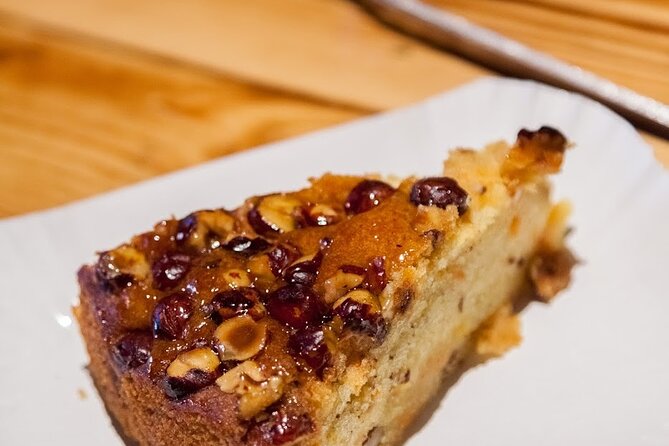 Berlin Center Food Tour with 8+ Authentic Local Tastings - Flammenkuchen and Bakery Stops: The Mid-Tour Sweet Spot