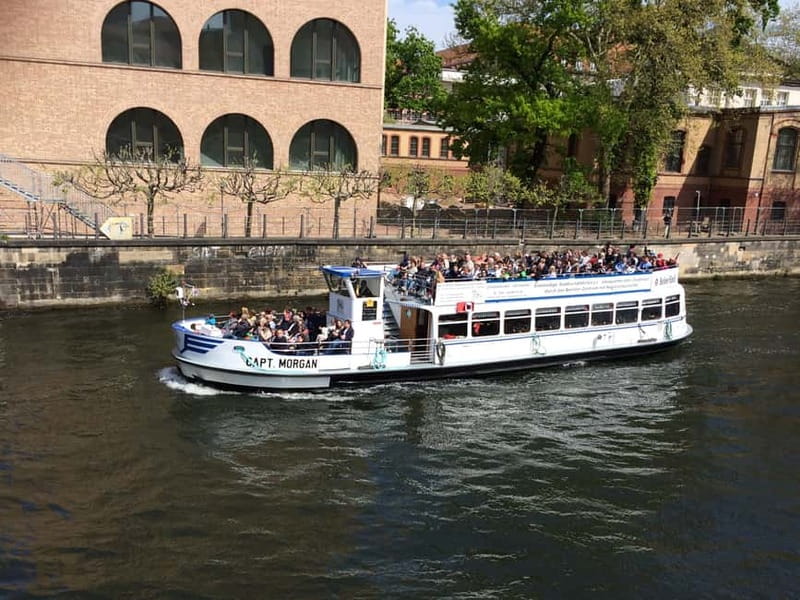 Berlin: City Boat Tour with Live Commentary - Key reasons this Spree cruise works