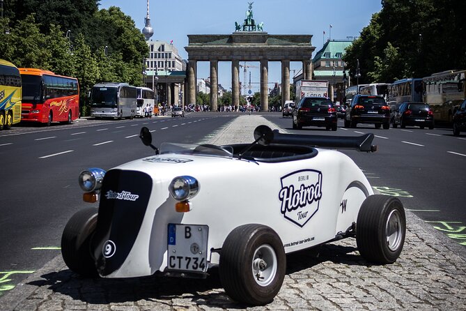 Berlin City Tour in a Mini Hotrod - How the Driving Works in Traffic, and How to Stay Calm