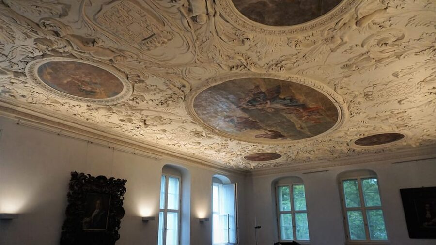 Berlin: Classical concerts in Köpenick Palace - Aurora Hall - Inside Köpenick Palace and Aurora Hall