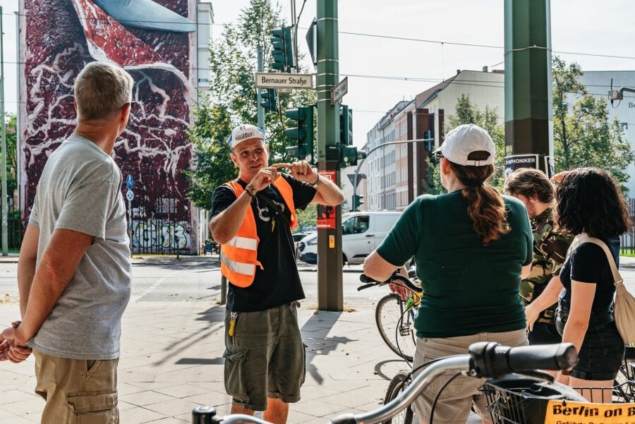Berlin: Cold War Era History Guided Bike Tour - Riding to Brandenburg Gate: From 18th-Century Origins to 20th-Century Reality