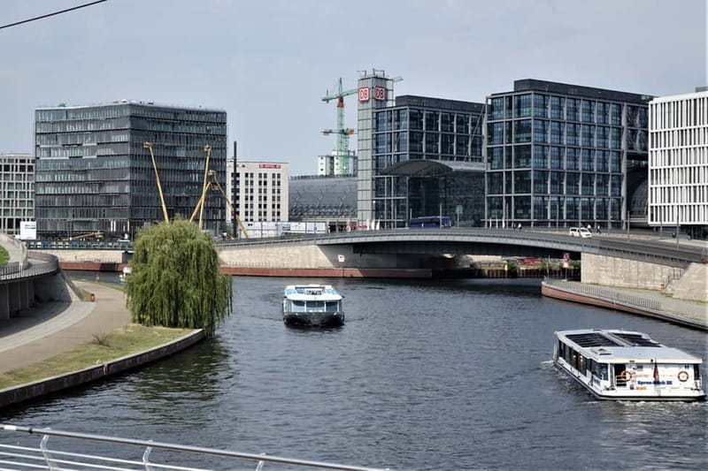 Berlin Combo Package: City Tour & Spree Boat Tour - How the 24 or 48-hour bus pass really plays out