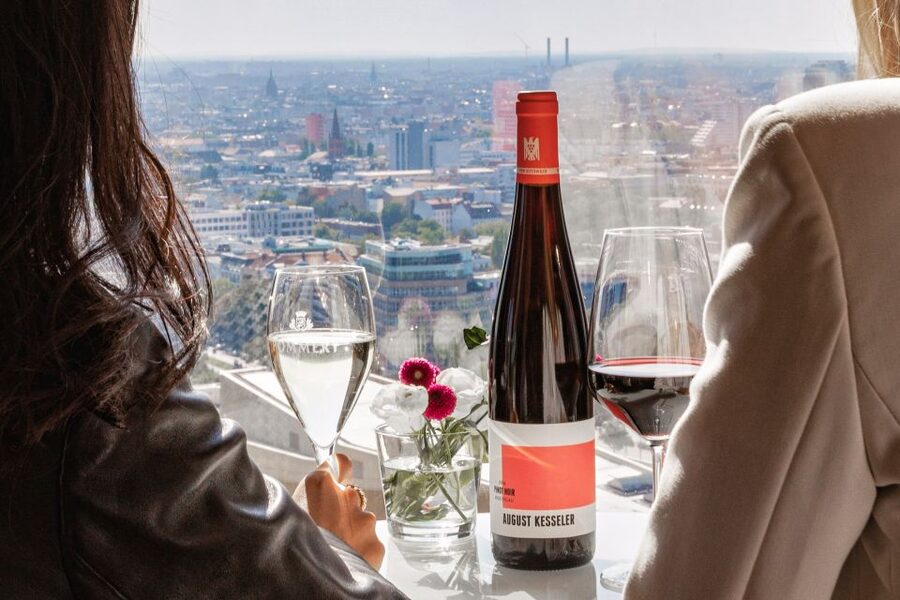 Berlin: Combo-Ticket for Panoramapunkt with Crémant at Café - The Multimedia Exhibition on Potsdamer Platz: From No Man’s Land to Now