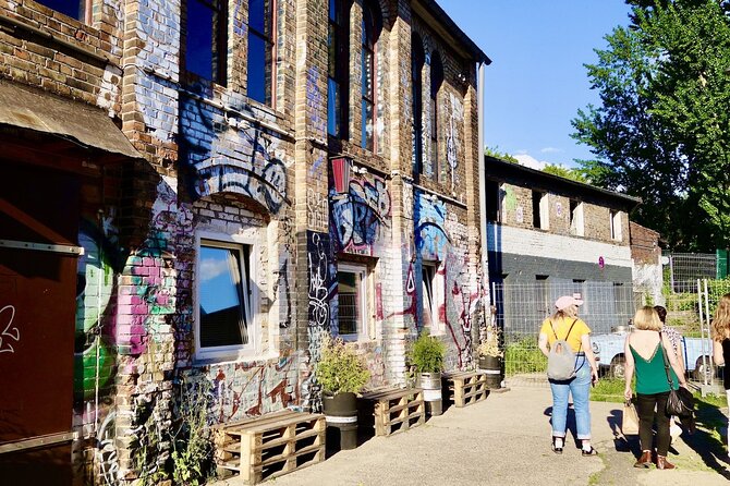 Berlin Craft Beer & Cultural Tour With Snack - Stop 1 in Friedrichshain: street art, former East Berlin stories, and a real neighborhood vibe