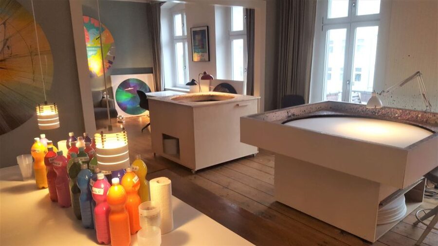 Berlin: Create Your Own Spin Painting at Jans Echternacht - Key Points You Will Care About