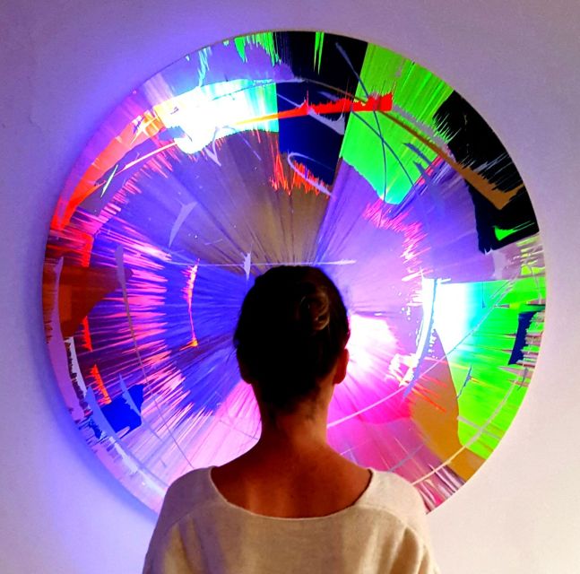 Berlin: Create Your Own Spin Painting at Jans Echternacht - The Machine Part: How Your Colors Turn Into One-of-a-Kind Art