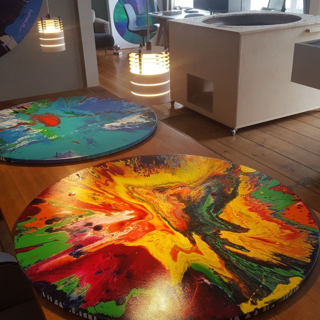 Berlin: Create Your Own Spin Painting at Jans Echternacht - Taking Home Your Spin Painting: Packing Reality and Flying-Friendly Options