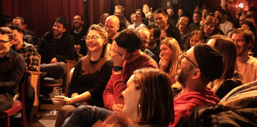 Berlin: Culture Shock Comedy Show - The typical running order, from welcome to the final punchline
