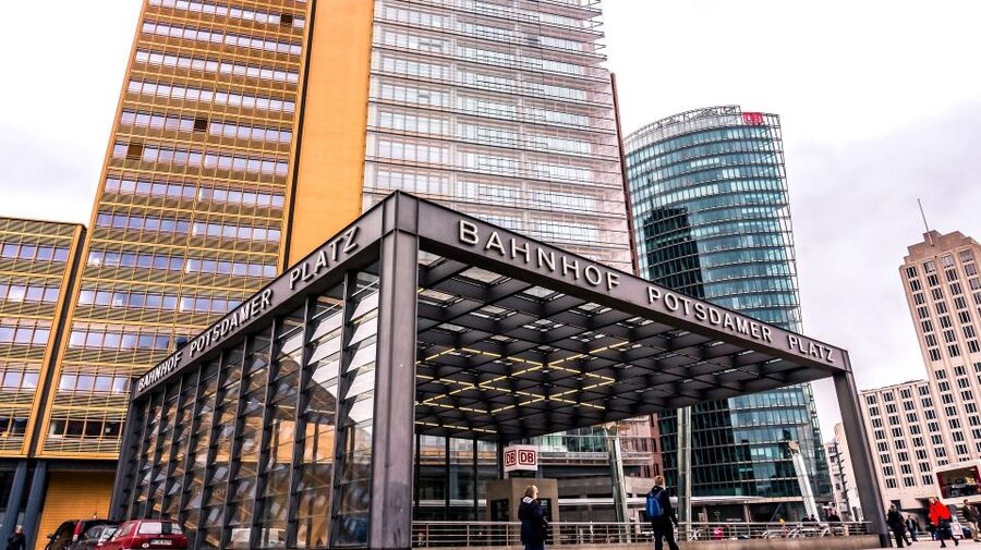 Berlin: David Bowie in 1970s West-Berlin - Potsdamer Platz and City West: Walking the Soundtrack Between Landmarks