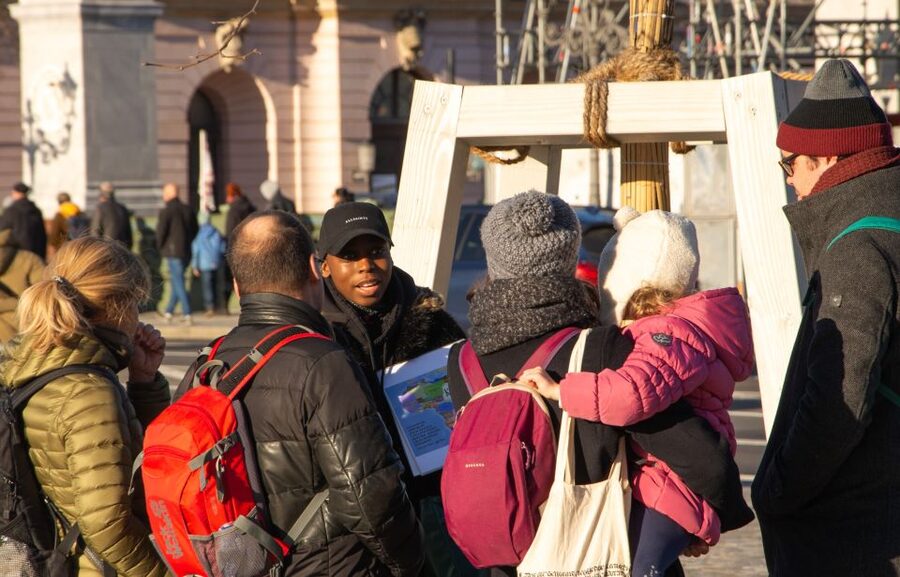 Berlin: Decolonial Berlin Castle/ Humboldt Forum Guided Tour - Humboldt brothers, palace symbolism, and the colonial knowledge connection
