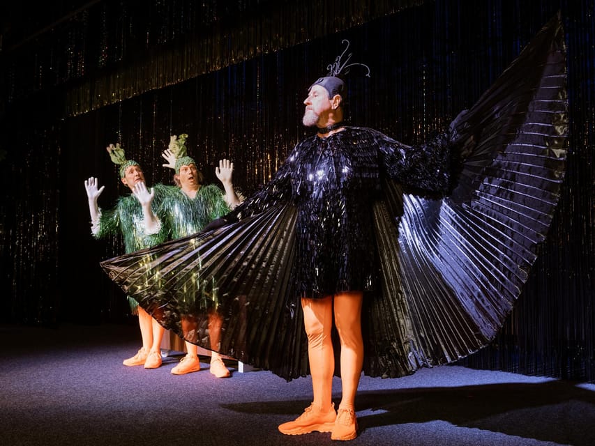 Berlin: DISTEL - The capital cabaret - Price and value for a 2-hour Berlin cabaret