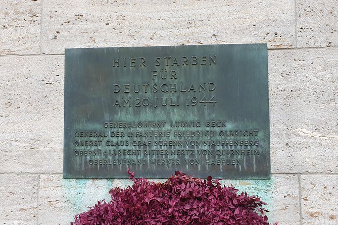 Berlin during Nazism - Tour in Italian - Anhalter Bahnhof Ruins and the Idea of Death Trains