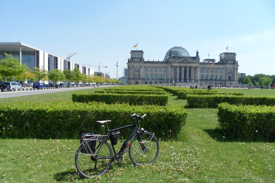 Berlin: E-Bike Tour of the Berlin Wall and Mitte Highlights - Mauerpark and the Chapel of Reconciliation: where the Wall stops feel personal