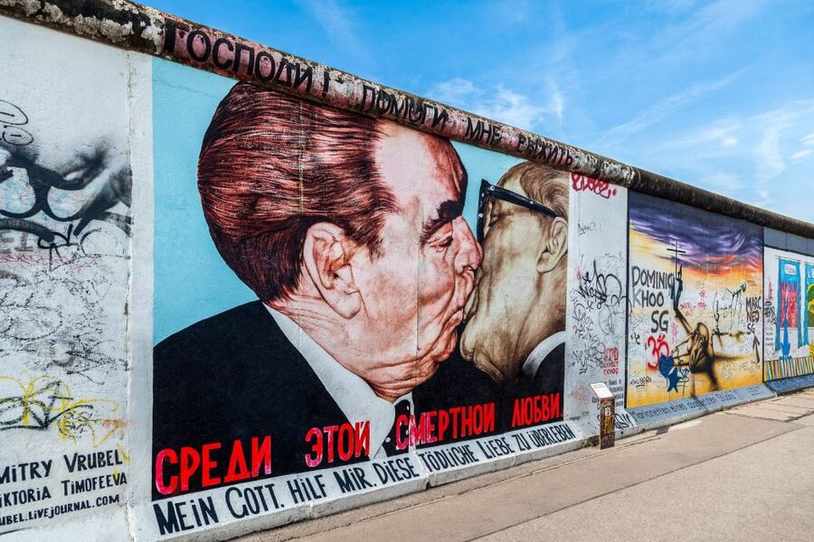 Berlin: East Side Gallery and Cold War Segway Tour - Key moments that make this tour worth your time