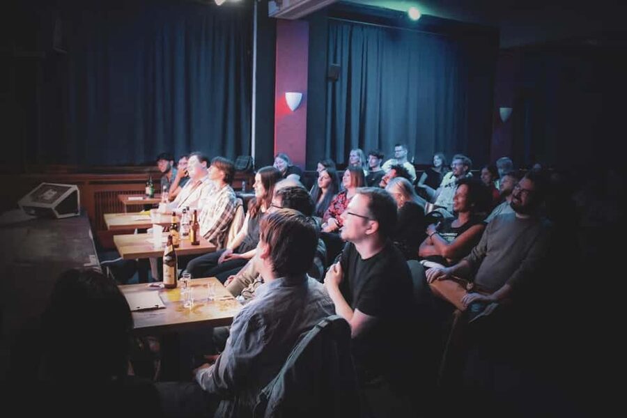 Berlin: English Stand-Up Comedy Show - The Show Format: Bar First, Then the 9 pm Stage